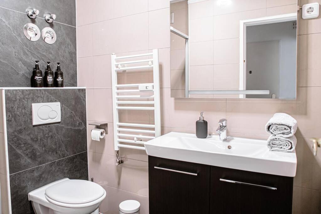 Wiesbaden - Apartment Im Nerotal Extérieur photo